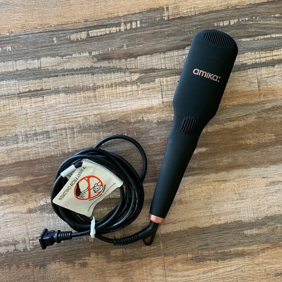 Amika Polished Perfection Thermal Straightening Brush 2.0 - Picture 2 of 8